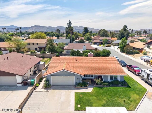 42299 Buenos Aires, Hemet, CA 92544