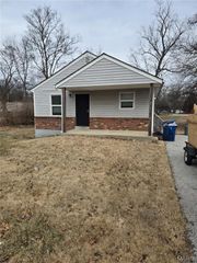 201 Becker Drive, Hazelwood, MO 63135