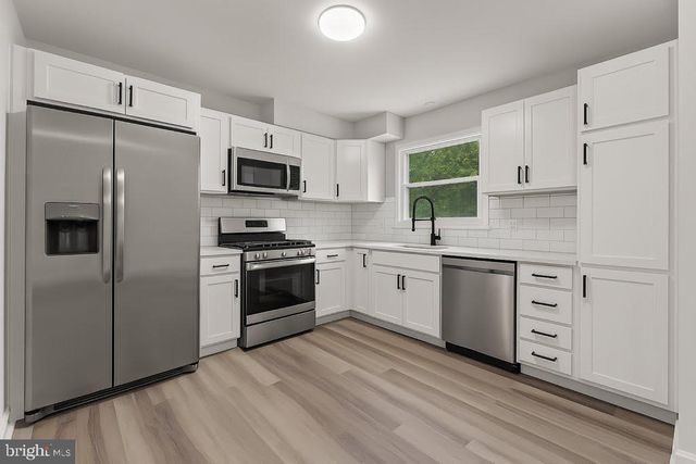 9 COLYER RD, Fredericksburg, VA 22406