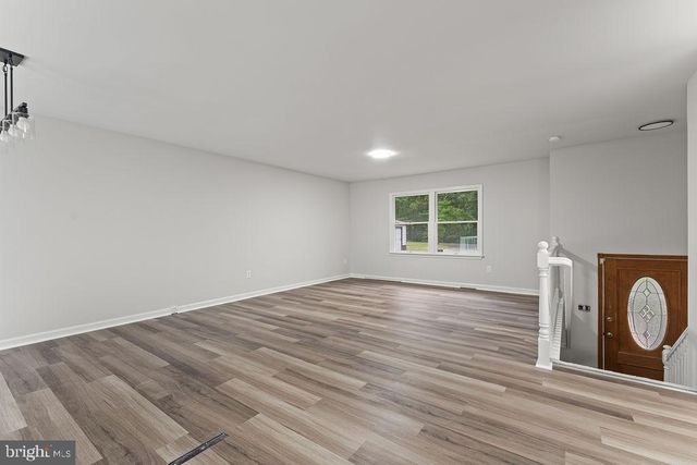 9 COLYER RD, Fredericksburg, VA 22406