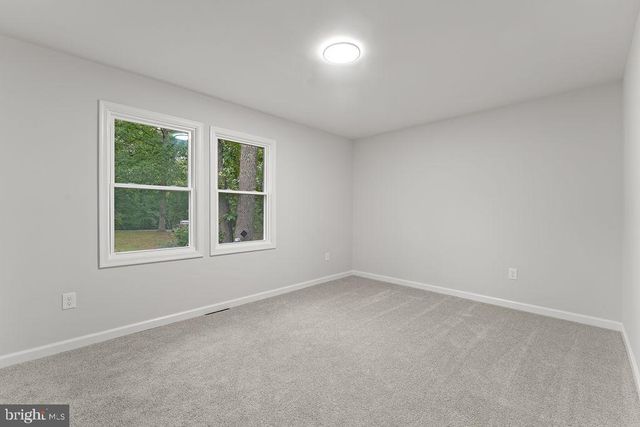 9 COLYER RD, Fredericksburg, VA 22406
