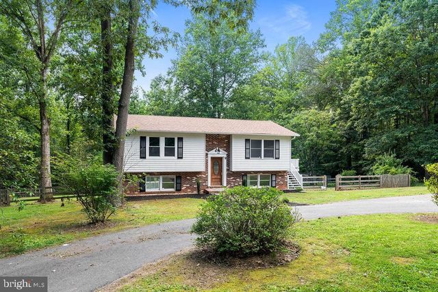 9 COLYER RD, Fredericksburg, VA 22406