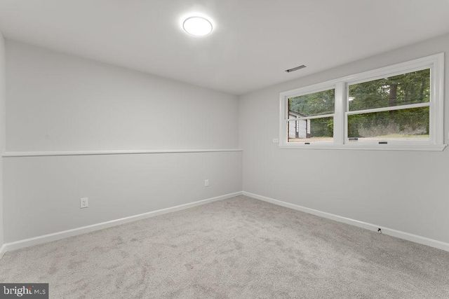 9 COLYER RD, Fredericksburg, VA 22406