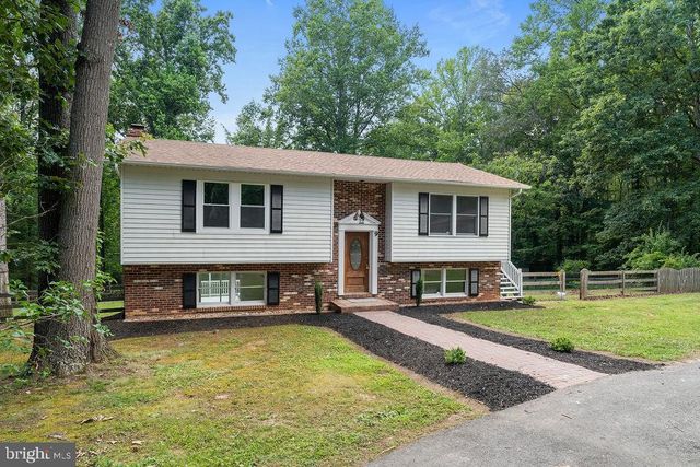 9 COLYER RD, Fredericksburg, VA 22406