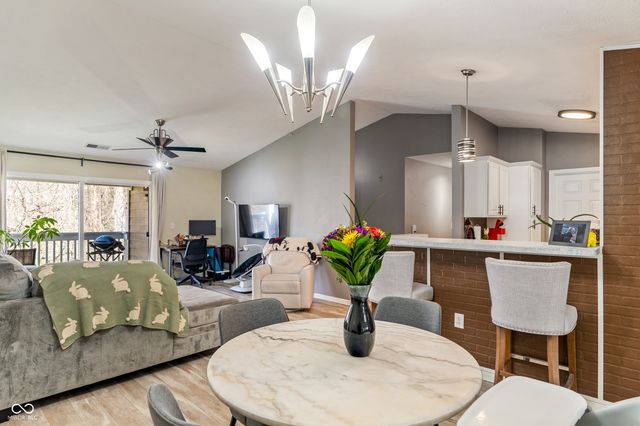 6516 Emerald Hill Court 310, Indianapolis, IN 46237