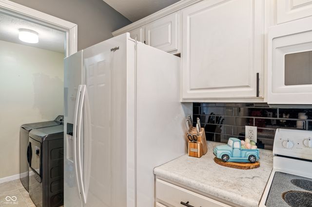 6516 Emerald Hill Court 310, Indianapolis, IN 46237