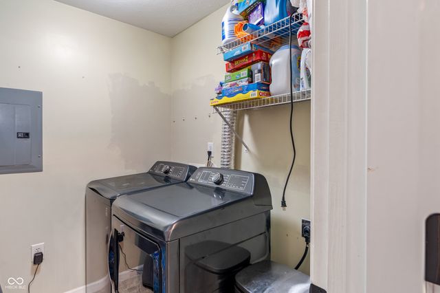 6516 Emerald Hill Court 310, Indianapolis, IN 46237