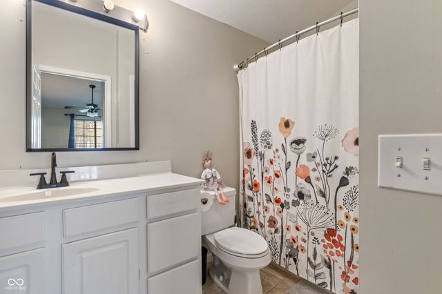 6516 Emerald Hill Court 310, Indianapolis, IN 46237