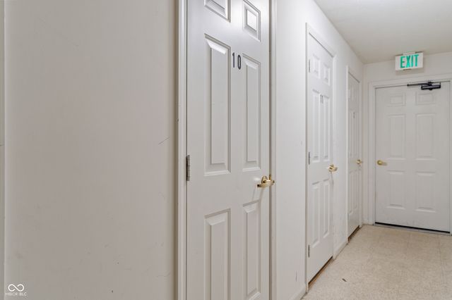 6516 Emerald Hill Court 310, Indianapolis, IN 46237