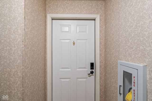 6516 Emerald Hill Court 310, Indianapolis, IN 46237