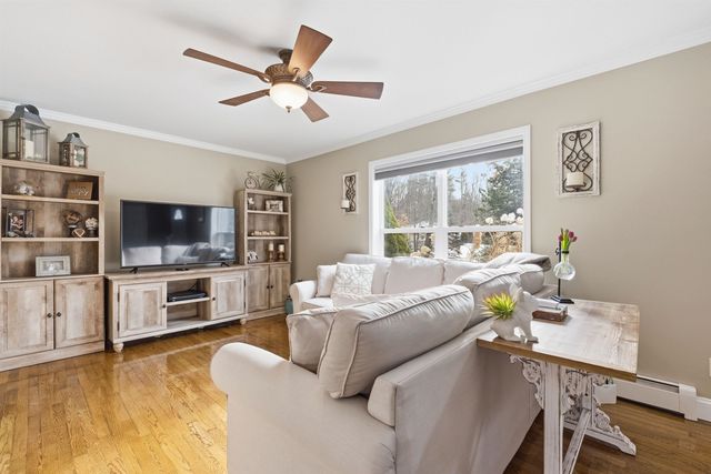 44 Tall Pine Road, Farmington, NH 03835