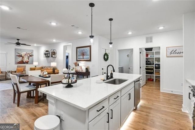 3351 Orwell Way 2401, Cumming, GA 30041