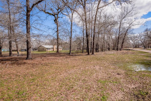Lot 22 Bending Oaks Lane, Livingston, TX 77351