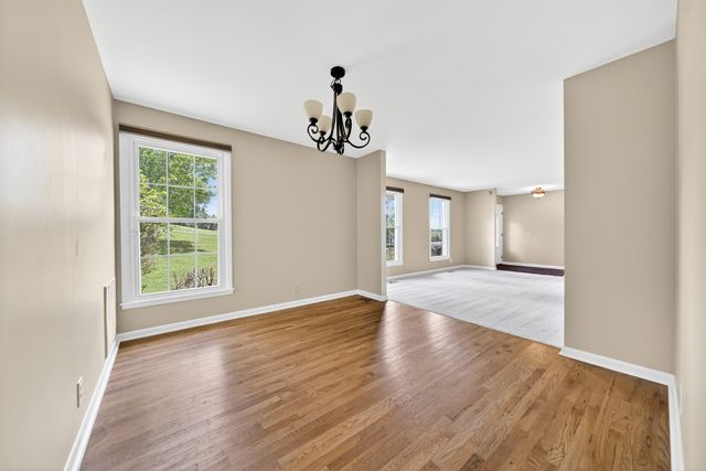 121 Caldwell Drive, Hendersonville, TN 37075