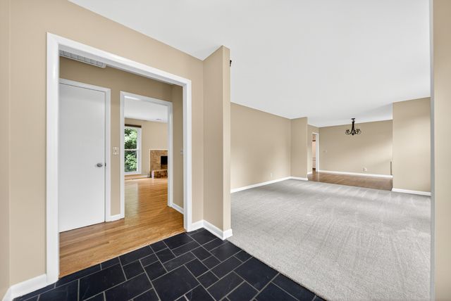 121 Caldwell Drive, Hendersonville, TN 37075