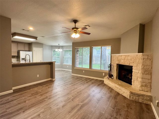 9104 Heiden LN, Austin, TX 78749