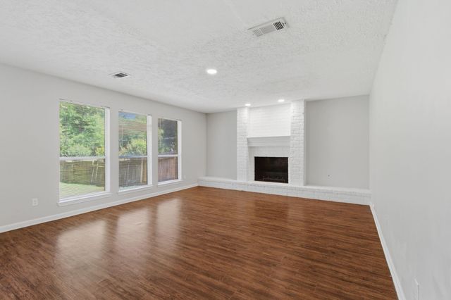 1122 Tigris Lane, Houston, TX 77090