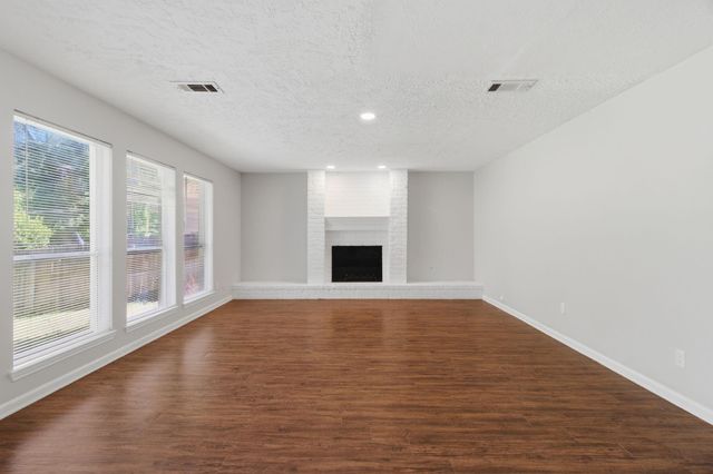 1122 Tigris Lane, Houston, TX 77090