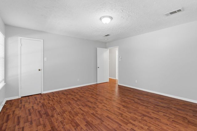 1122 Tigris Lane, Houston, TX 77090