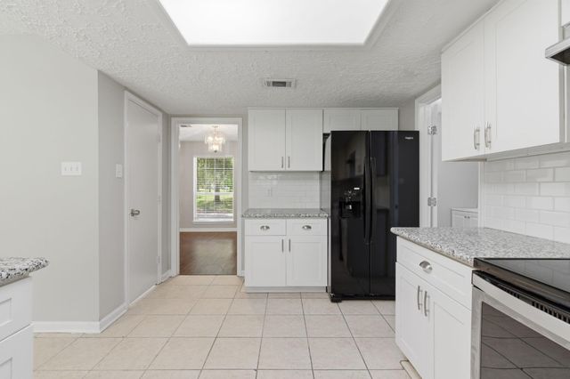 1122 Tigris Lane, Houston, TX 77090