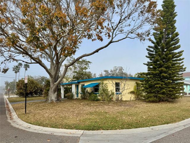 200 10TH AVENUE, Indian Rocks Beach, FL 33785