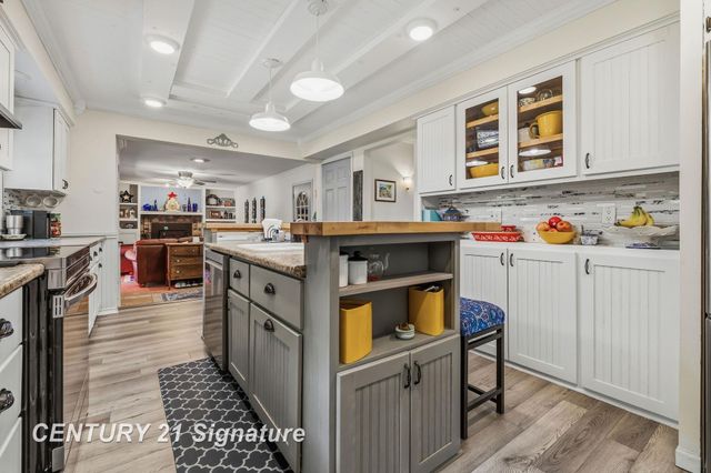 5261 Baker Road, Bridgeport Twp, MI 48722