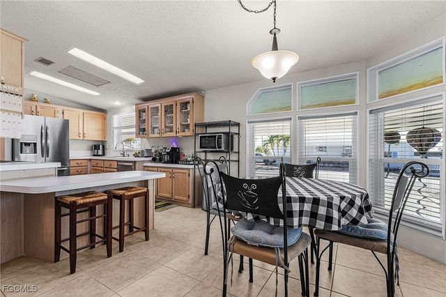 3065 Skipper LN, St James City, FL 33956