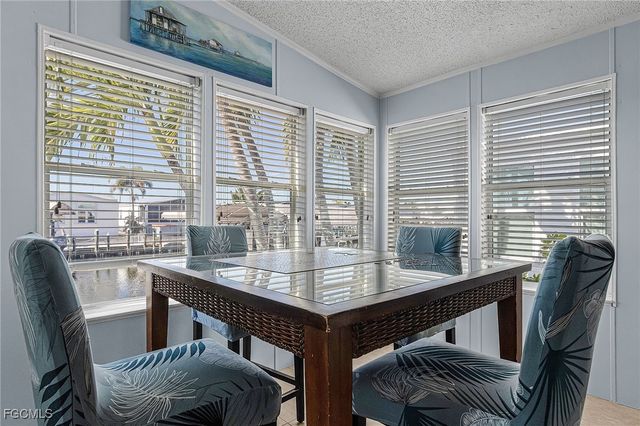 3065 Skipper LN, St James City, FL 33956