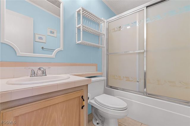 3065 Skipper LN, St James City, FL 33956