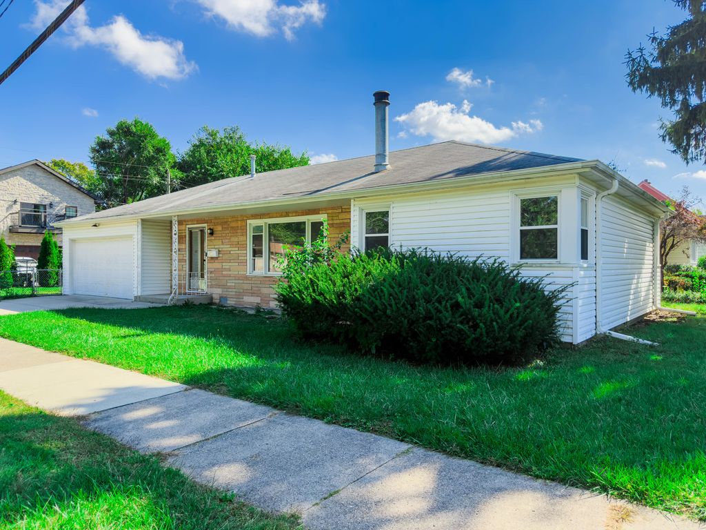 10101 S Kostner Avenue, Oak Lawn, IL 60453 — exterior