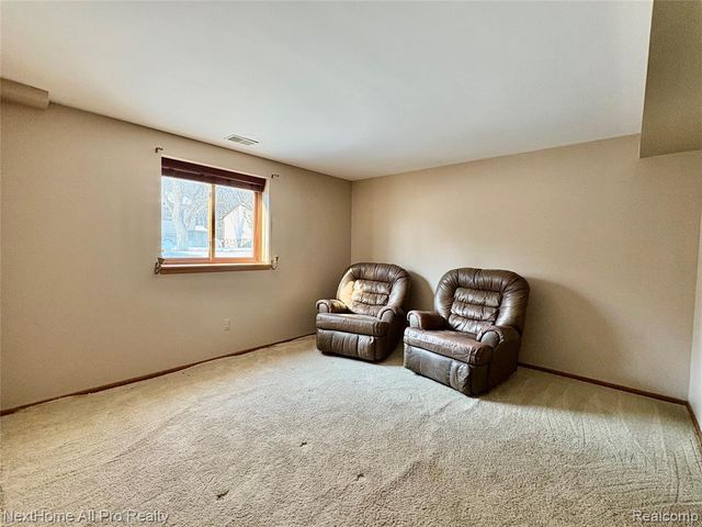 38032 Hixford Place, Westland, MI 48185