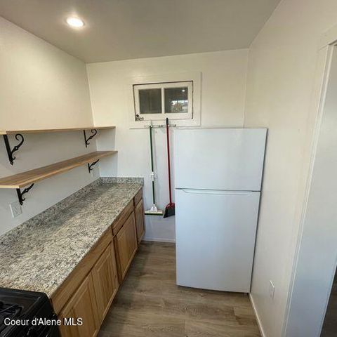 6476 Kootenai st, Bonners Ferry, ID 83805