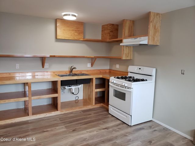 6476 Kootenai st, Bonners Ferry, ID 83805