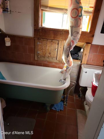 6476 Kootenai st, Bonners Ferry, ID 83805