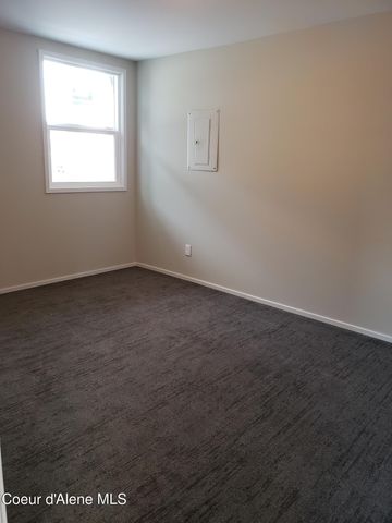 6476 Kootenai st, Bonners Ferry, ID 83805