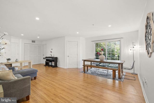203 RIP VAN DAM CT, Belle Mead, NJ 08502