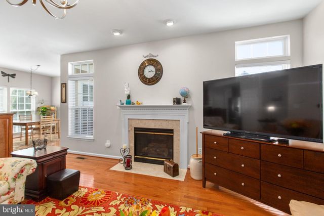 1102 ANDERSON ST, Fredericksburg, VA 22401