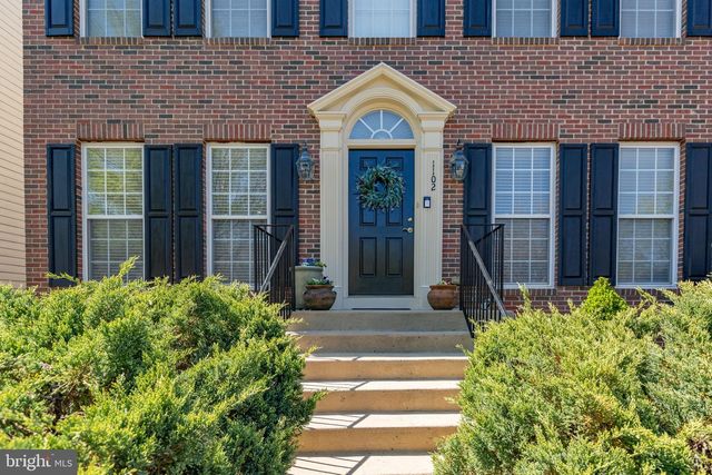 1102 ANDERSON ST, Fredericksburg, VA 22401