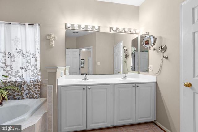 1102 ANDERSON ST, Fredericksburg, VA 22401