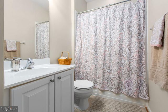 1102 ANDERSON ST, Fredericksburg, VA 22401