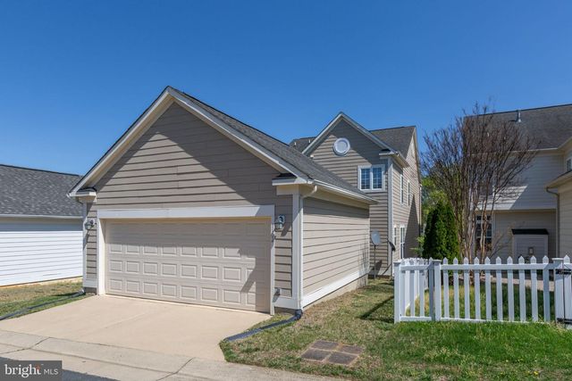 1102 ANDERSON ST, Fredericksburg, VA 22401