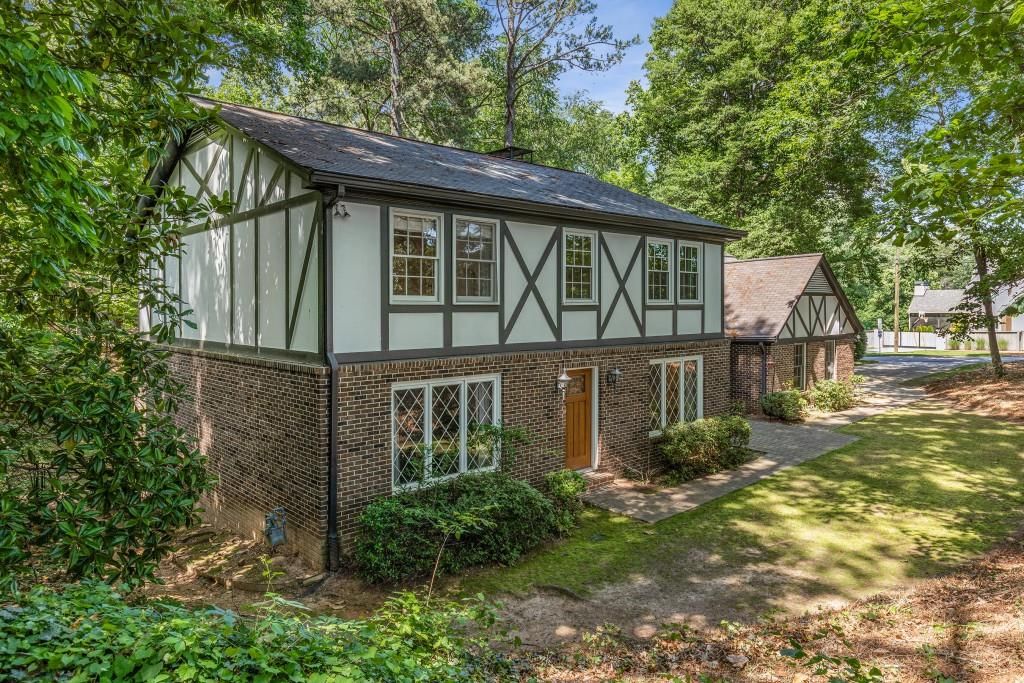 965 Heards Ferry Road, Sandy Springs, GA 30328