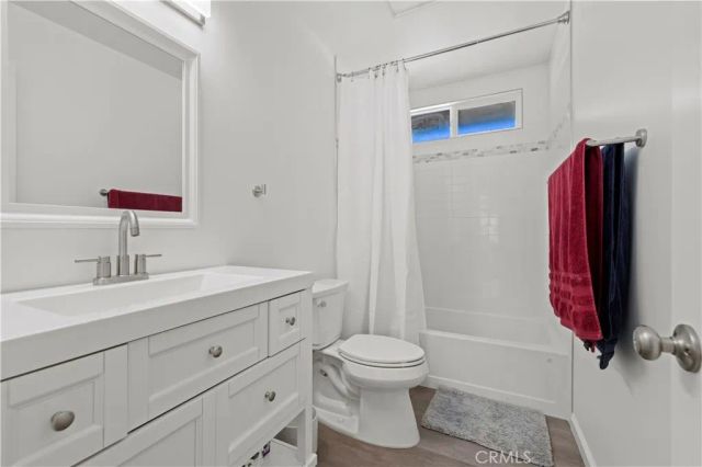 3855 Acton, Acton, CA 93510