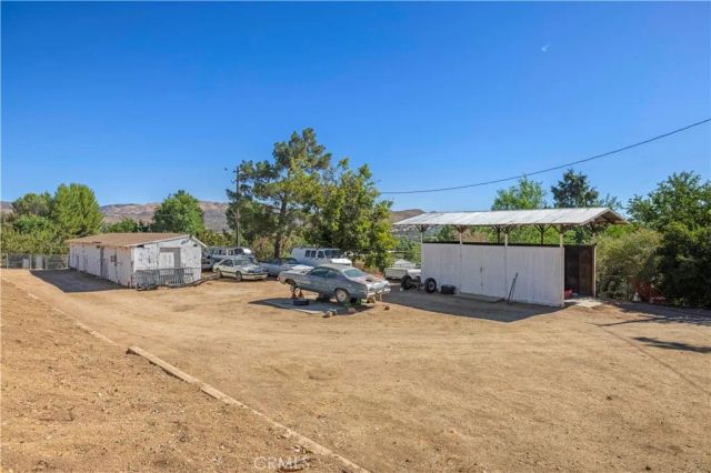 3855 Acton, Acton, CA 93510