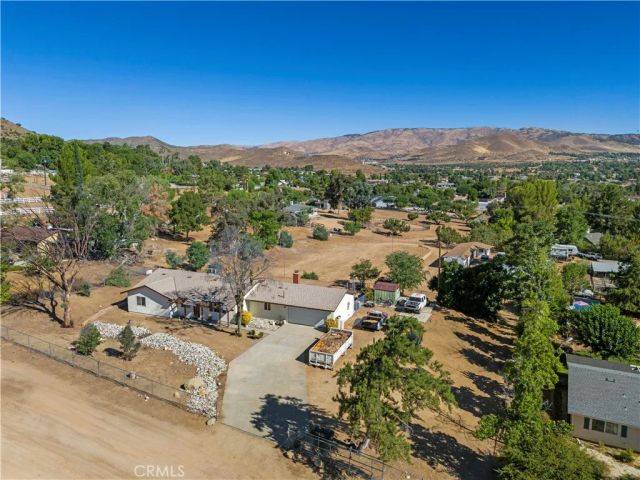 3855 Acton, Acton, CA 93510
