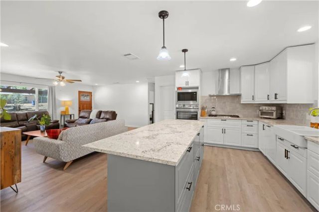 3855 Acton, Acton, CA 93510