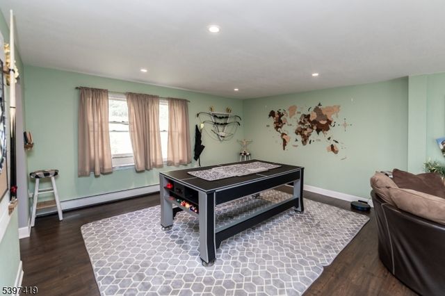 3 Fieldcrest Dr, Independence Twp., NJ 07840