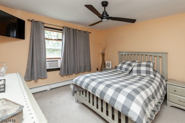 3 Fieldcrest Dr, Independence Twp., NJ 07840