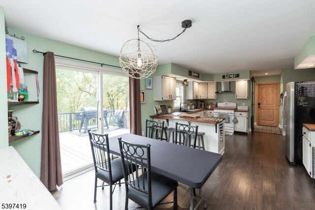 3 Fieldcrest Dr, Independence Twp., NJ 07840