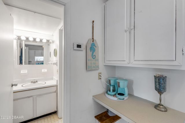 541 S Peninsula Ave Apt A19, New Smyrna Beach, FL 32169